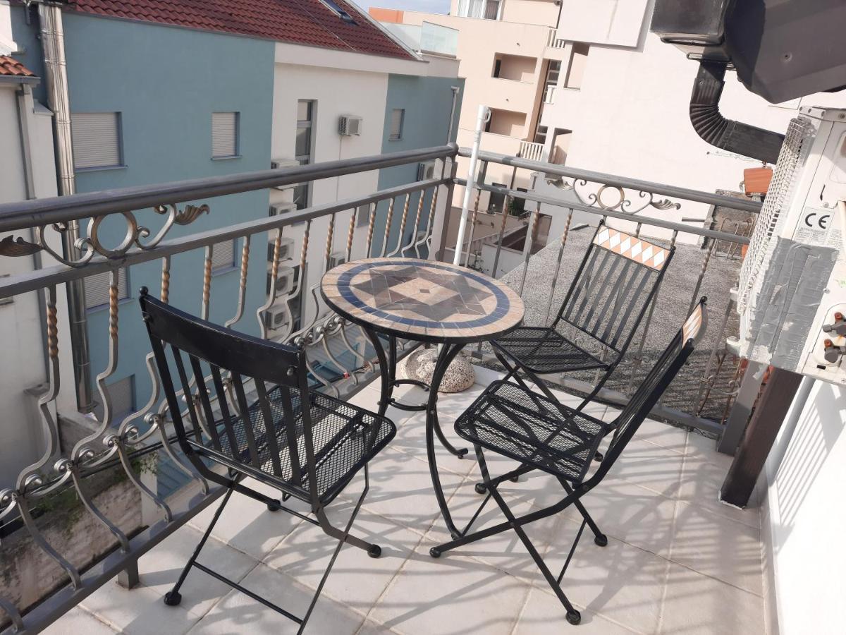 Apartments Rose Loboja Makarska Exterior photo